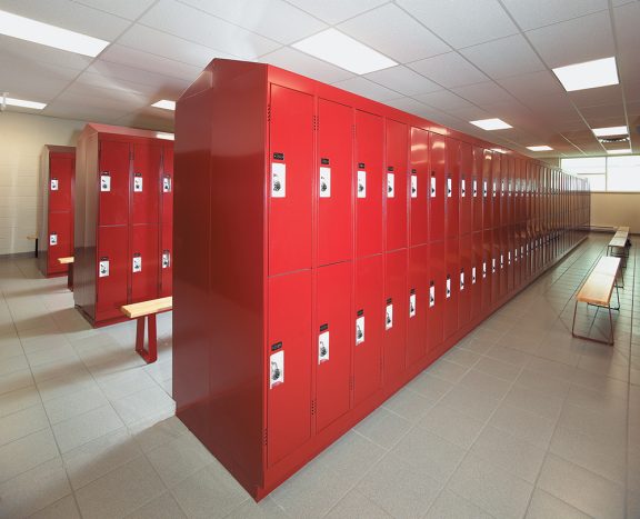 Locker room Emperor red